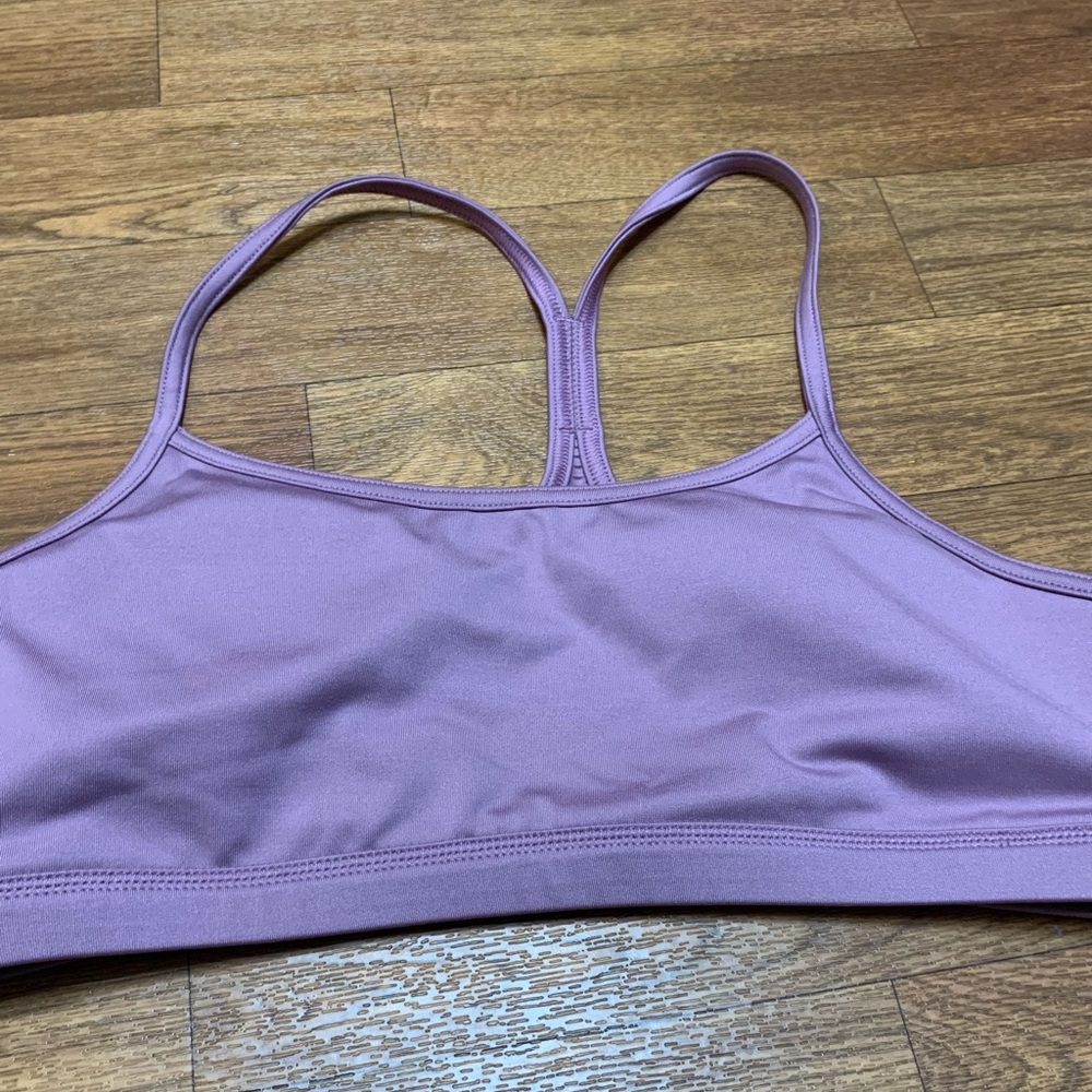 Women's Everlast Lavender Sports Bra size large